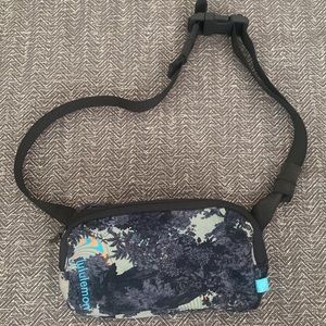 Lululemon Mini Belt Bag